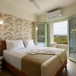 Plioni With Private Pool & With Hot Tub Villa *
