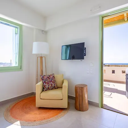 Plioni With Private Pool & With Hot Tub Βίλα