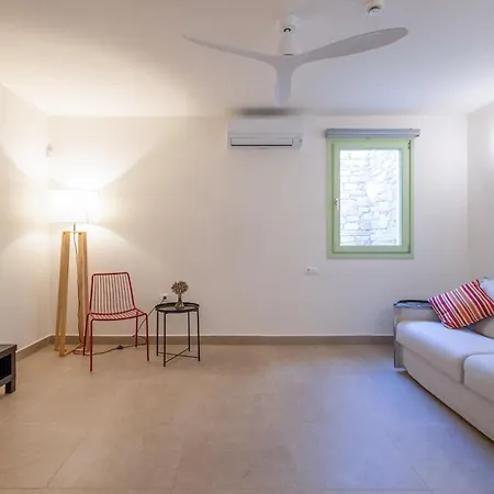 Villa Plioni With Private Pool & With Hot Tub