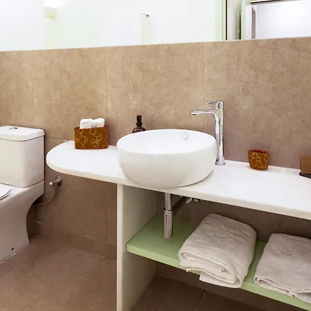 Plioni With Private Pool & With Hot Tub Villa *