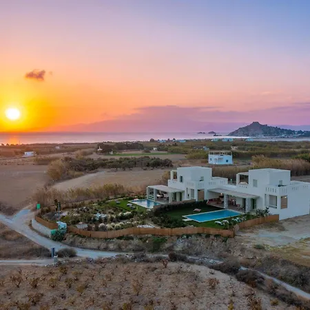 Plioni With Private Pool & With Hot Tub Villa *