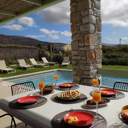 فيلة Plioni With Private Pool & With Hot Tub ميكري فيغلا