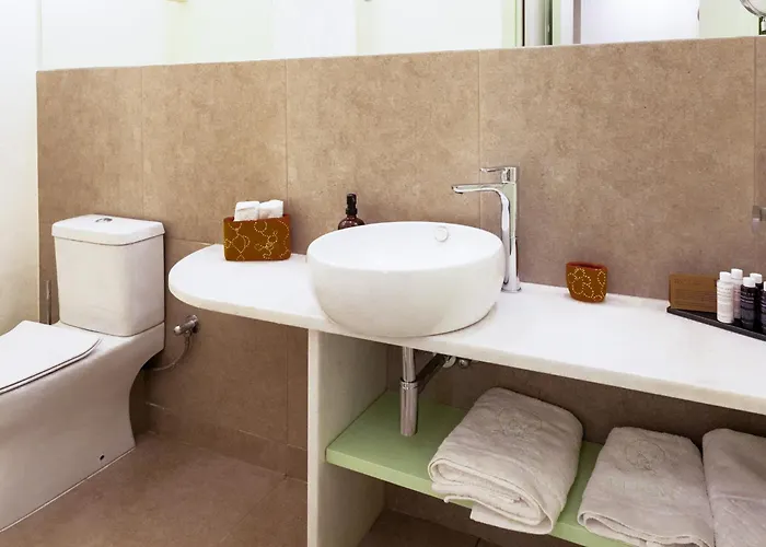 Plioni With Private Pool & With Hot Tub Villa *