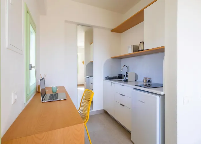 Plioni With Private Pool & With Hot Tub Villa *